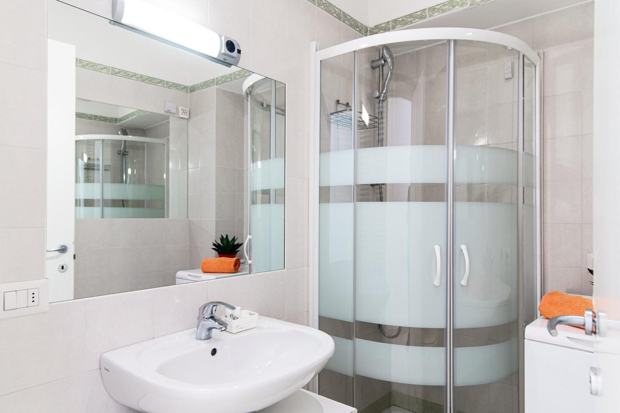 Joivy Al Duomo Guest House Como Ngoại thất bức ảnh