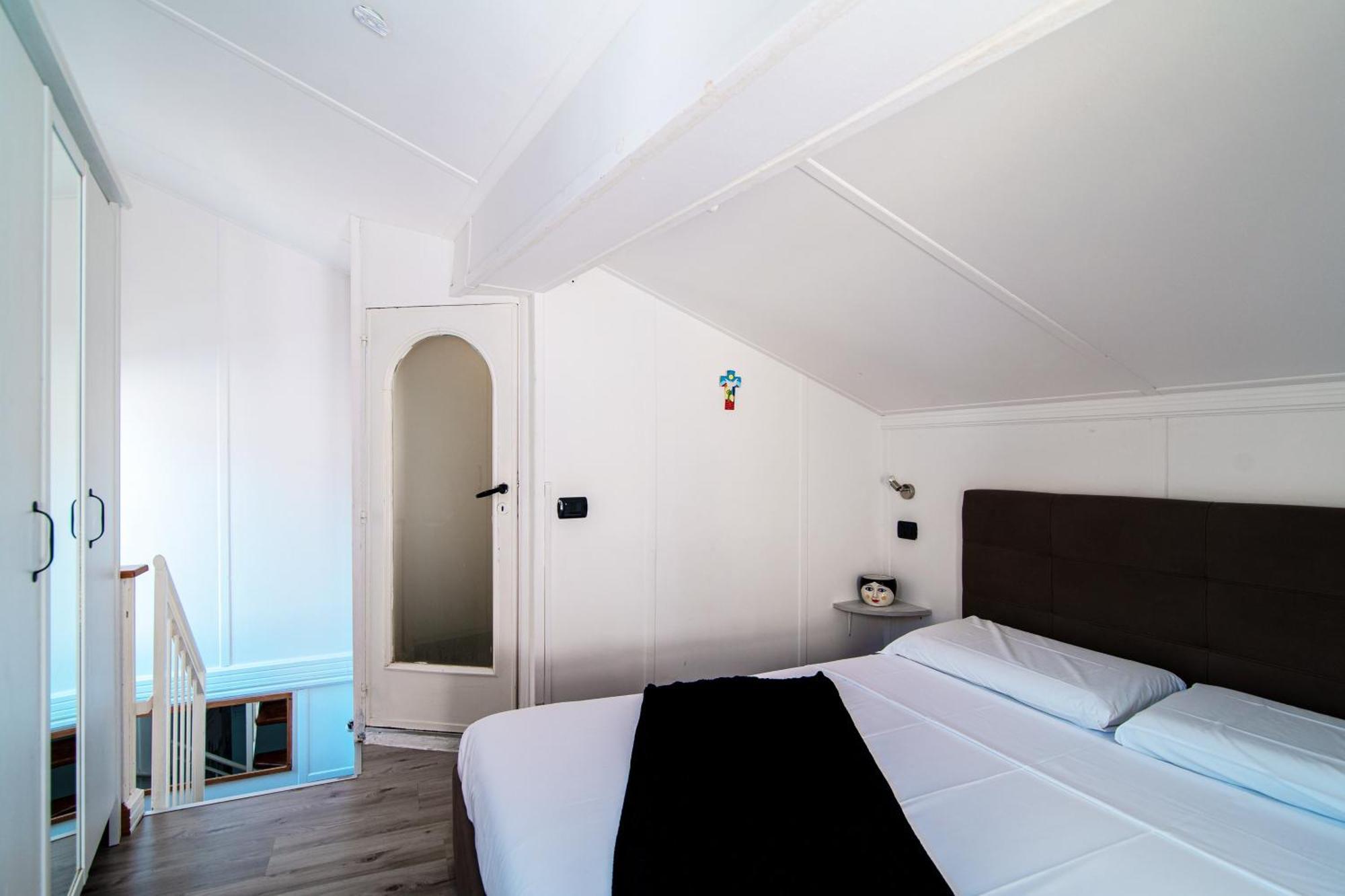 Joivy Al Duomo Guest House Como Ngoại thất bức ảnh