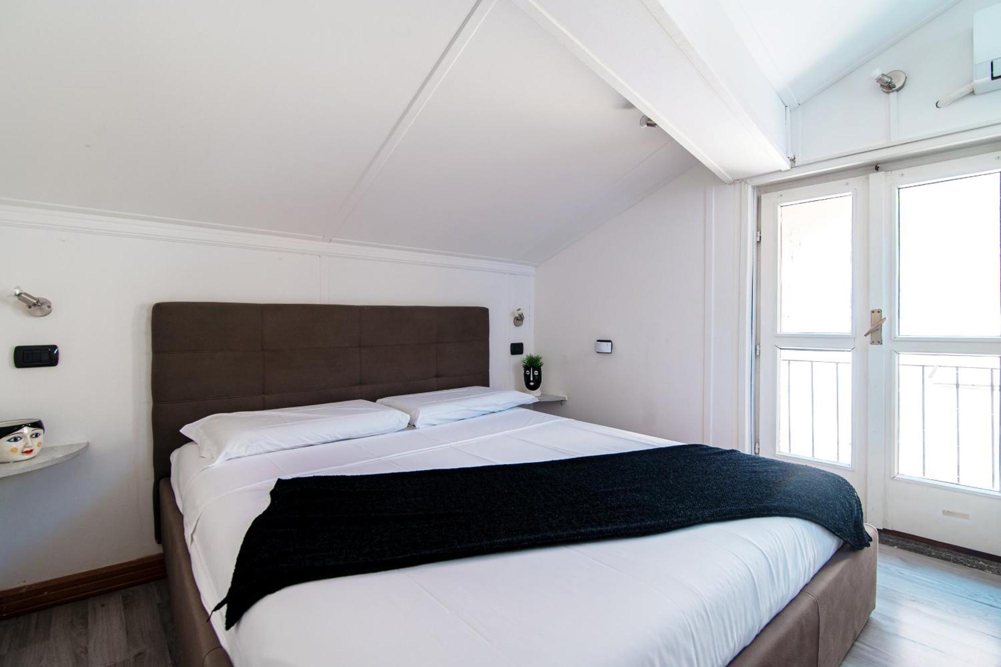 Joivy Al Duomo Guest House Como Ngoại thất bức ảnh